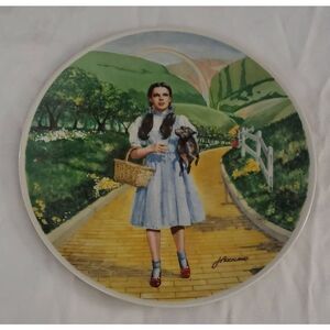 KNOWLES COLLECTIBLE PLATE ' WIZARD OF OZ'